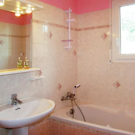 Kerguntuil - Pbu311 By Interhome *